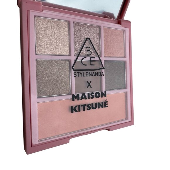 Maison Kitsune 3CE Stylenanda Eye Shadow Blush Palette Warming Wear New In Box - Picture 2 of 9